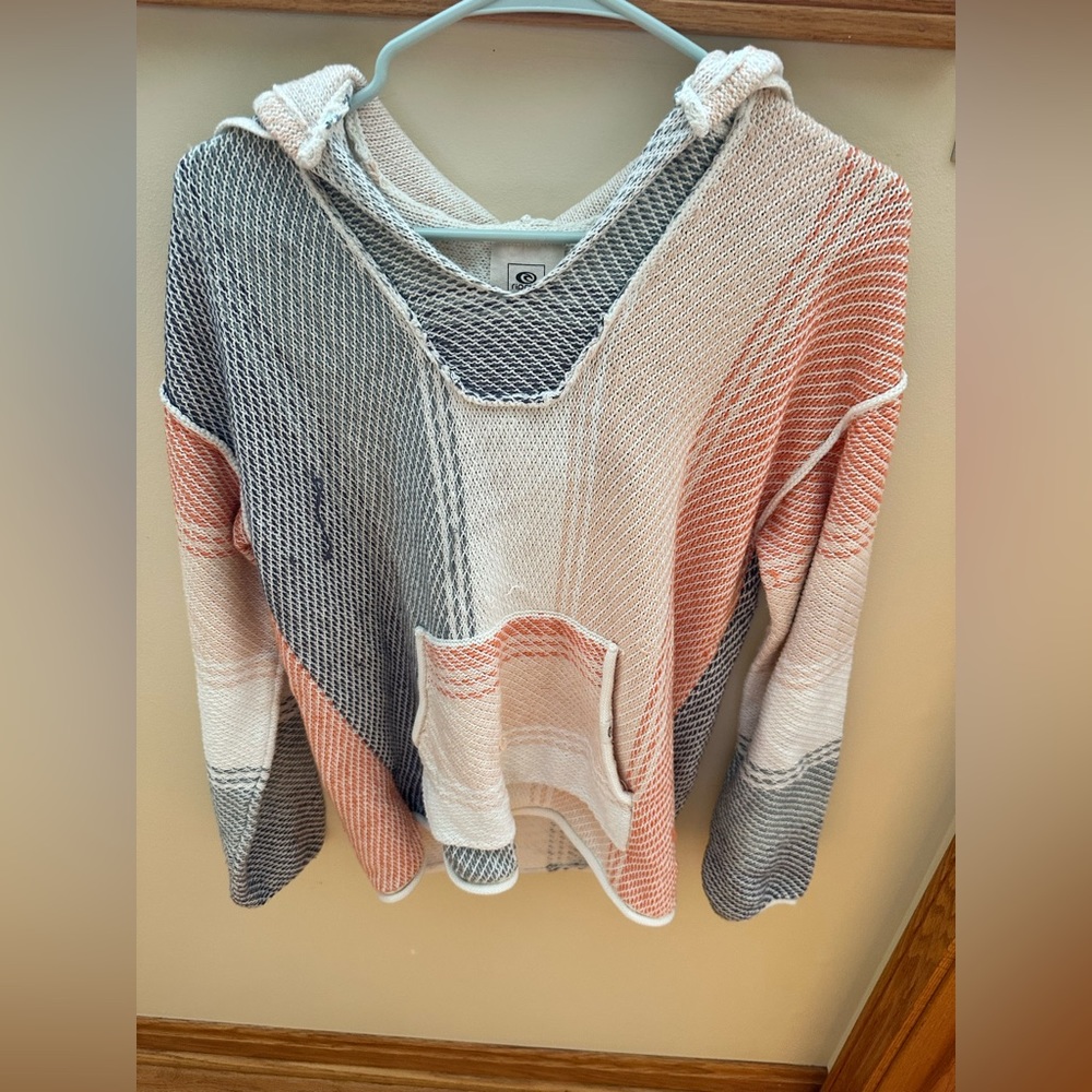 Women’s sweatshirt